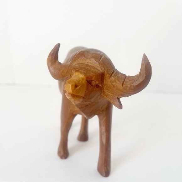 Pair of hand carved wild  animals impala and water buffalo - Picture 7 of 10